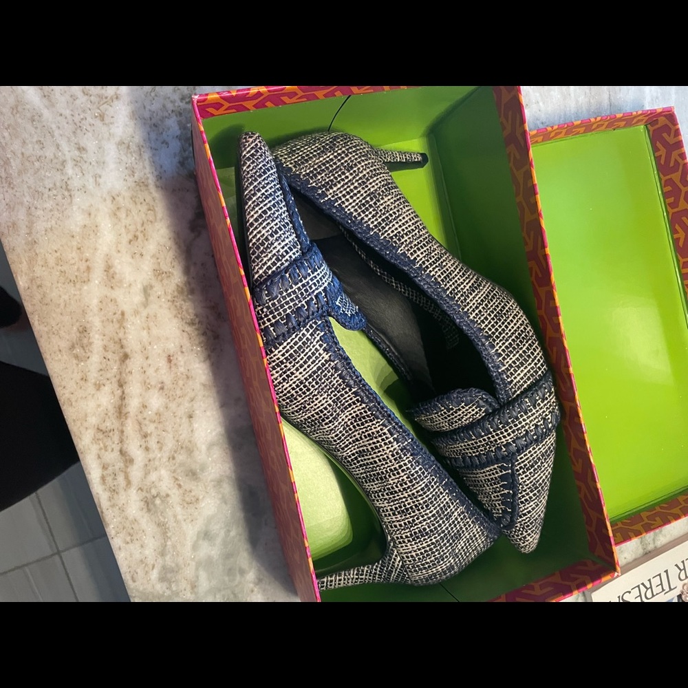 Tory Burch 3 inch heel shoes Denim look very unique